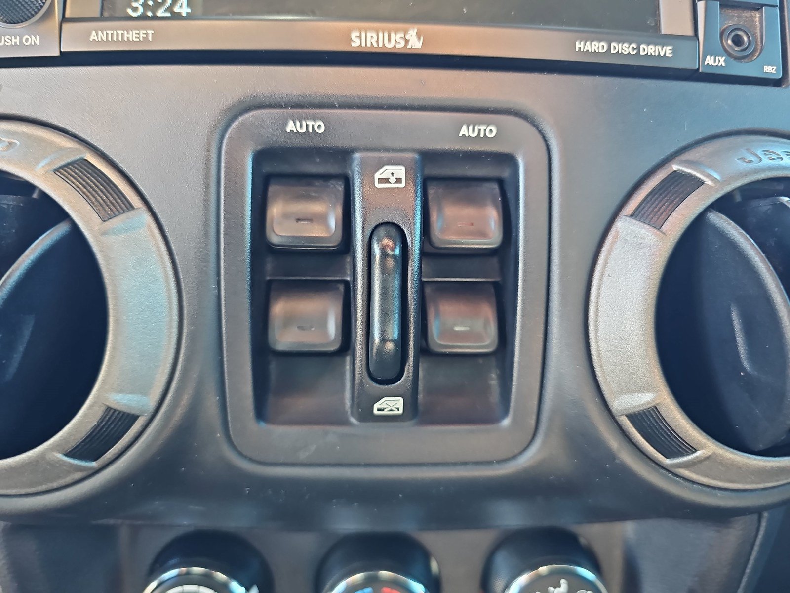 Used 2015 Jeep Wrangler Unlimited Sport AWD/4WD image 23