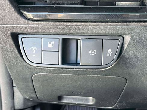 Used 2024 Kia EV6 Light image 18