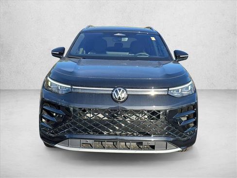 New 2026 Volkswagen Tiguan SEL R-Line image 11