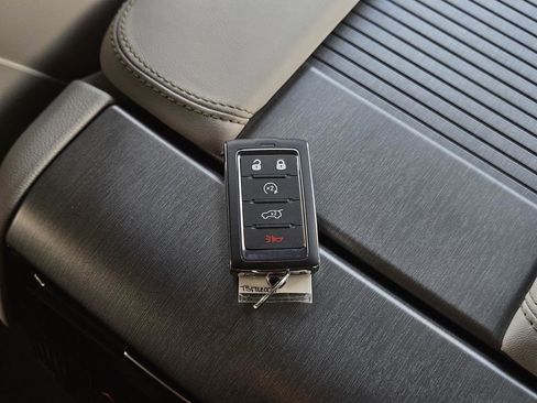 New 2026 Jeep Grand Wagoneer L Limited AWD/4WD image 43