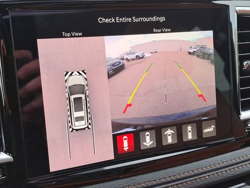 New 2026 Chrysler Pacifica Pinnacle w/ Trailer Tow Group AWD/4WD image 9