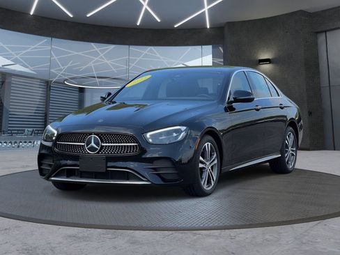 Used 2023 Mercedes-Benz E 350 4MATIC Sedan w/ Premium Package image 2