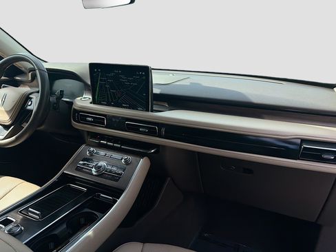 Used 2022 Lincoln Aviator Reserve RWD image 34
