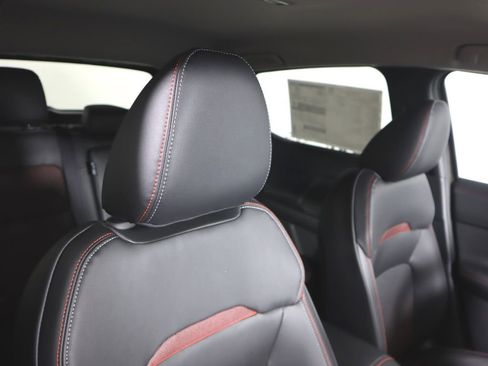 New 2026 Nissan Kicks SR w/ Cold Weather Package image 25