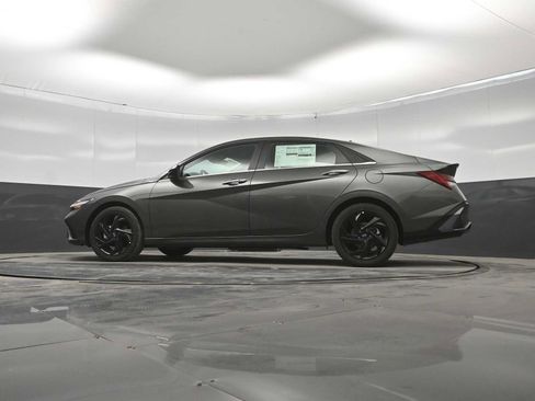 New 2026 Hyundai Elantra SEL Sport Premium FWD image 34