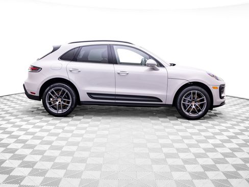 Used 2023 Porsche Macan AWD/4WD image 7