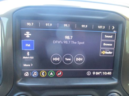 Used 2020 Chevrolet Silverado 1500 High Country w/ Technology Package AWD/4WD image 16