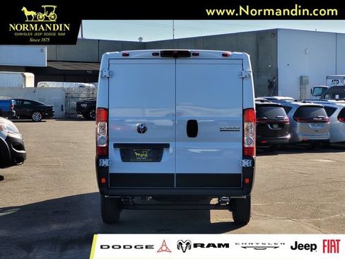 New 2026 RAM ProMaster 2500 w/ Convenience Group FWD image 5