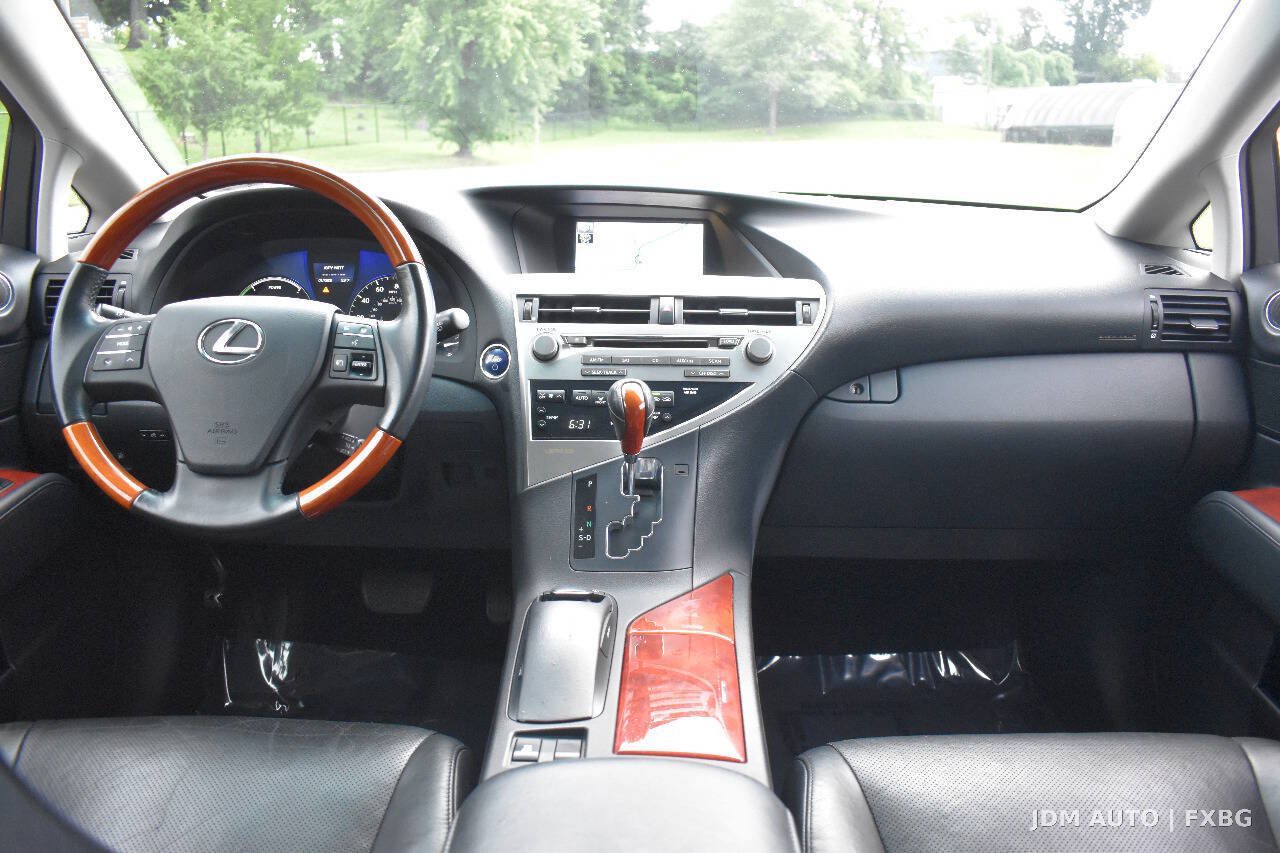 Used 2011 Lexus RX 450h AWD w/ Premium Pkg image 17