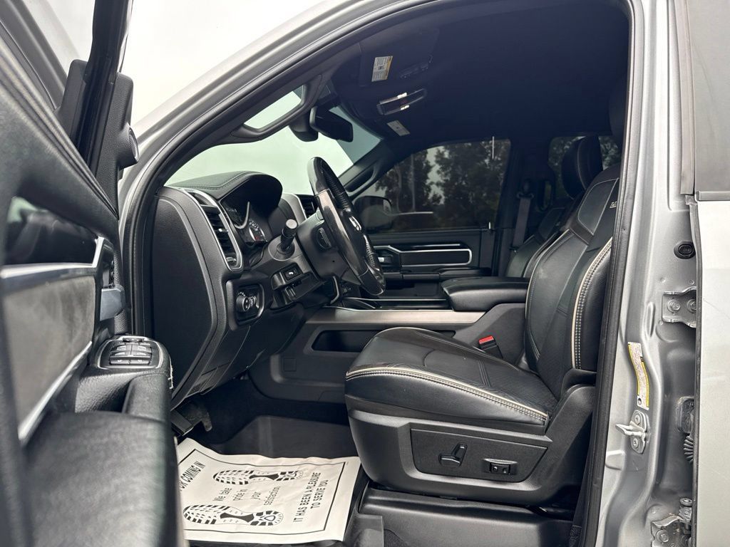 Used 2020 RAM 3500 Laramie AWD/4WD image 24