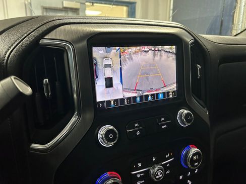 Used 2020 GMC Sierra 2500 Denali w/ Denali Ultimate Package image 19