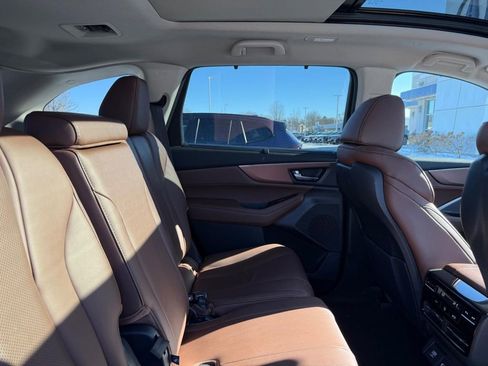 Certified 2023 Acura MDX SH-AWD w/ Technology Package image 10