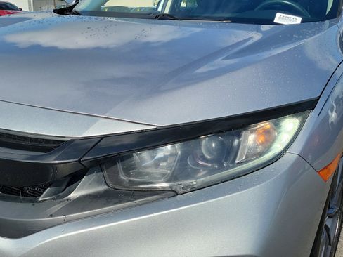 Used 2019 Honda Civic EX-L image 10