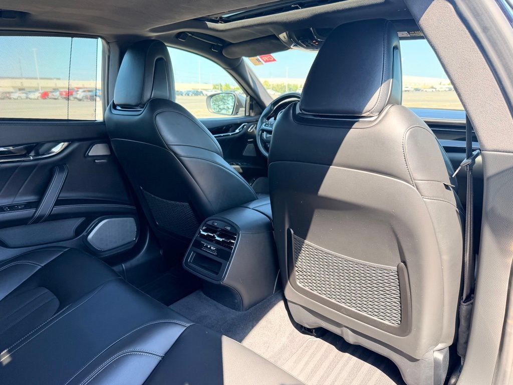 Used 2019 Maserati Quattroporte S GranSport Q4 AWD/4WD image 17