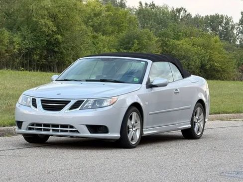 Used 2009 Saab 9-3 2.0T FWD image 9