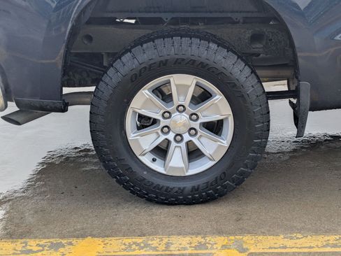 Used 2022 Chevrolet Silverado 1500 LT image 11