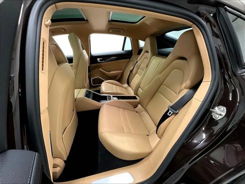 Used 2018 Porsche Panamera 4 AWD/4WD image 15