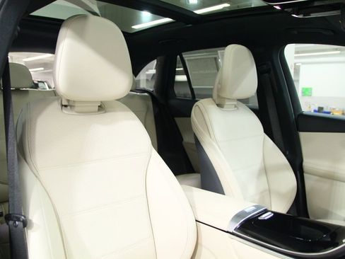 Certified 2026 Mercedes-Benz GLC 300 4MATIC image 23