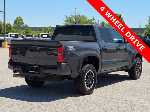 Used 2024 Toyota Tacoma TRD Off-Road AWD/4WD image 5