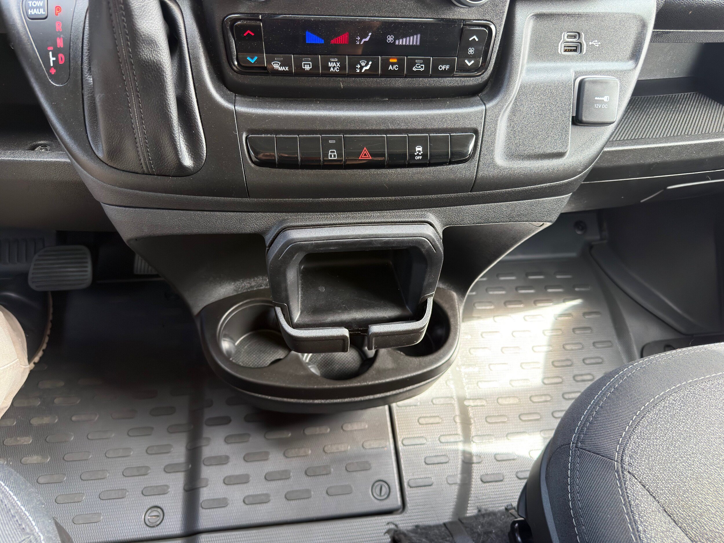 Used 2025 RAM ProMaster 2500 w/ U-Haul Equipment Group FWD image 30