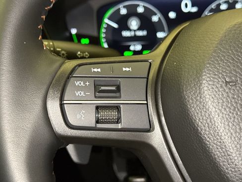 Used 2026 Honda CR-V Sport-L image 32