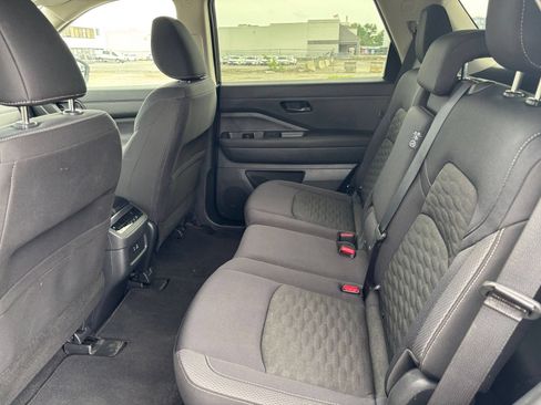 Used 2025 Nissan Pathfinder SV FWD image 24