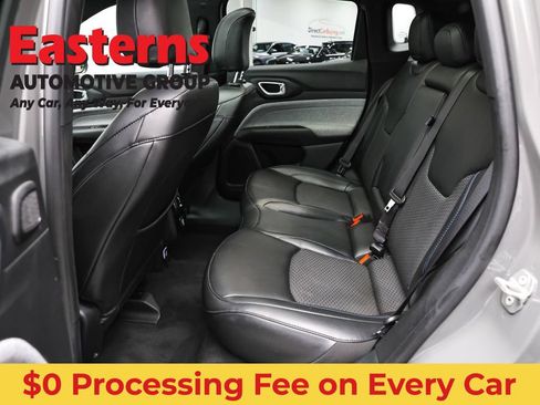 Used 2023 Jeep Compass Latitude w/ Sun and Sound Group AWD/4WD image 22