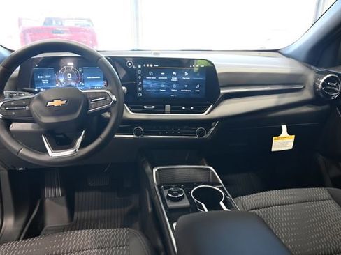 New 2026 Chevrolet Equinox LT w/ Safety and Technology Package FWD image 12