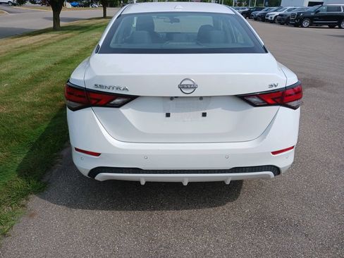 Used 2024 Nissan Sentra SV FWD image 6