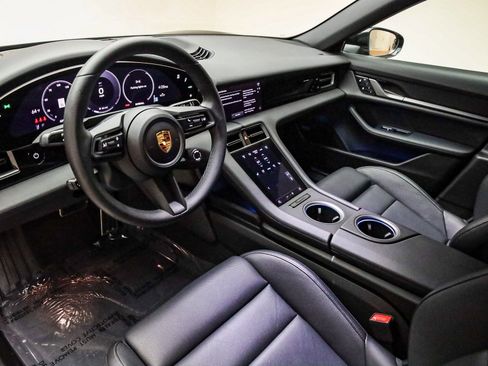 Certified 2025 Porsche Taycan image 4