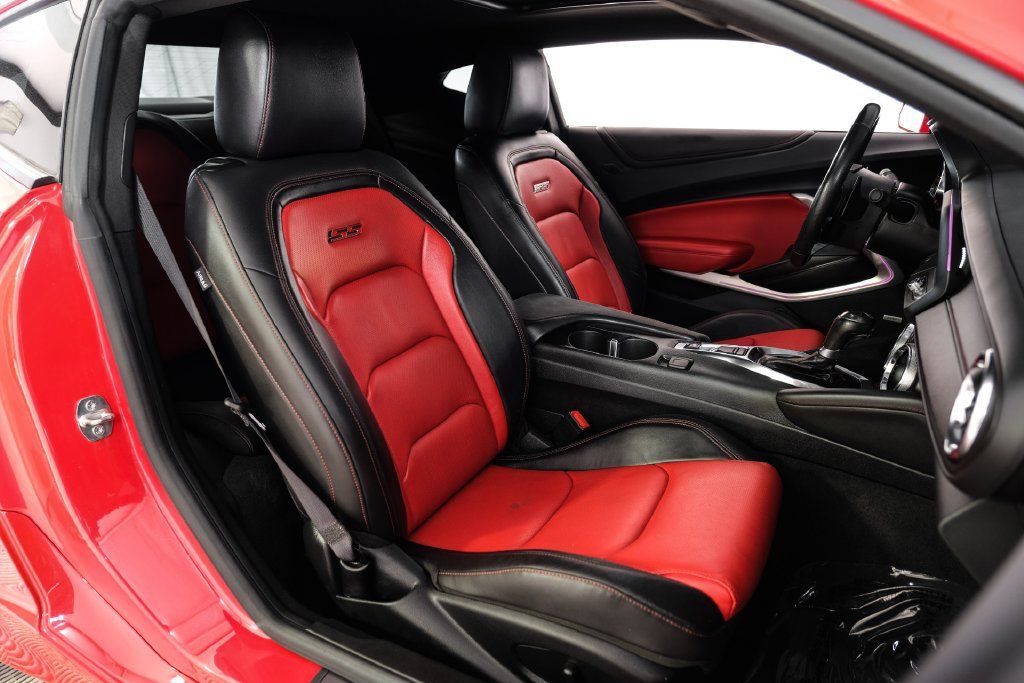 Used 2023 Chevrolet Camaro SS RWD image 37