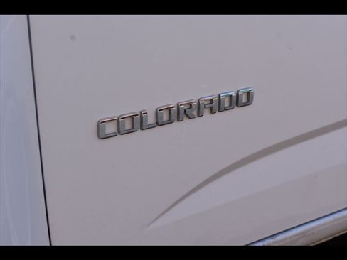 Used 2020 Chevrolet Colorado W/T w/ WT Convenience Package AWD/4WD image 48