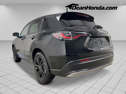 New 2027 Honda HR-V Sport image 3