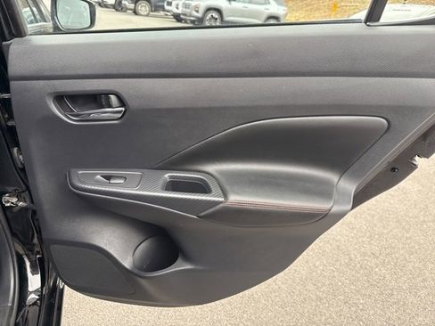 Used 2024 Nissan Versa SR image 10