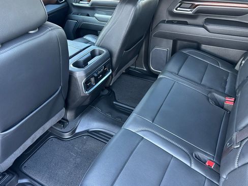 Used 2024 GMC Sierra 3500 Denali w/ Denali Reserve Package image 13