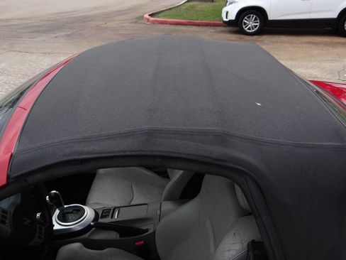 Used 2007 Nissan 350Z Touring RWD image 30
