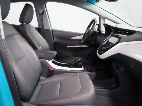 Used 2021 Chevrolet Bolt Premier w/ Infotainment Package image 14