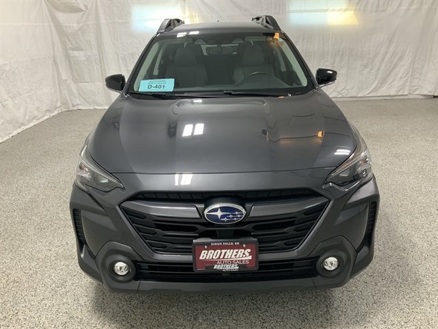 Used 2024 Subaru Outback Premium AWD/4WD image 3