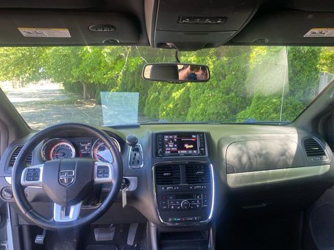 Used 2017 Dodge Grand Caravan GT FWD image 16