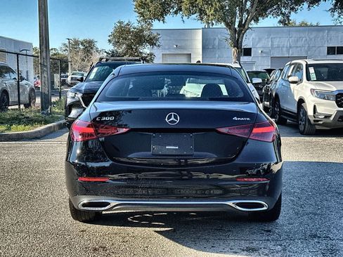 Used 2025 Mercedes-Benz C 300 4MATIC Sedan image 5
