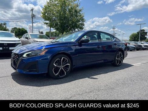 Certified 2024 Nissan Altima 2.5 SR w/ SR Premium Package AWD/4WD image 8