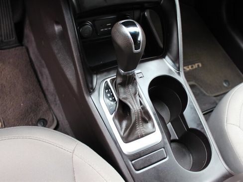 Used 2015 Hyundai Tucson GLS FWD image 12
