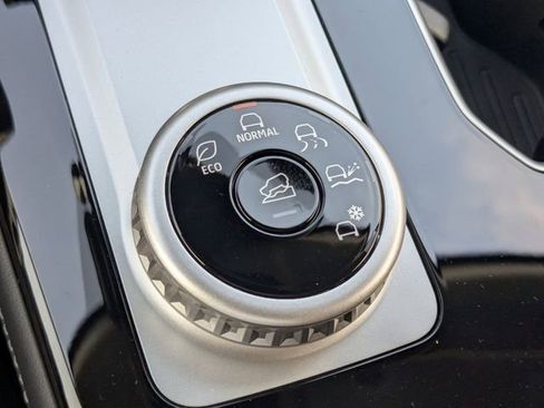 New 2026 Mitsubishi Outlander SE image 29