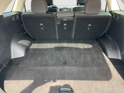 Used 2017 Kia Sorento FWD image 5