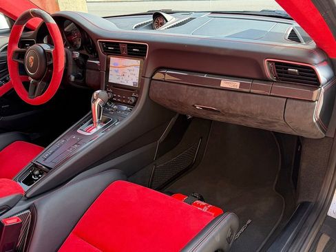 Certified 2018 Porsche 911 GT2 RS RWD image 25
