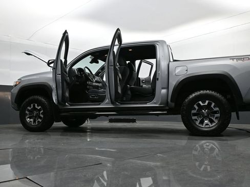 Used 2021 Toyota Tacoma 4x4 Double Cab image 32