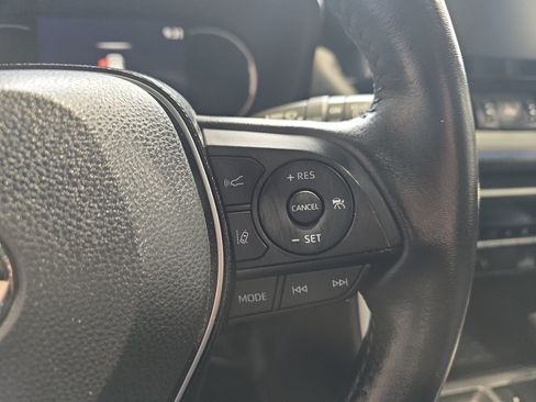 Used 2021 Toyota RAV4 XSE w/ XSE Grade Weather Package AWD/4WD image 18