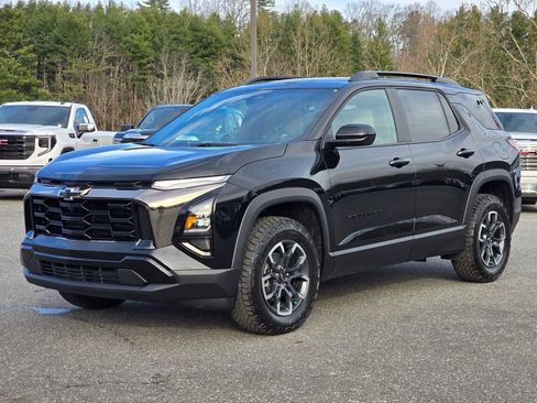 New 2026 Chevrolet Equinox ACTIV image 2