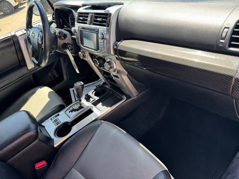 Used 2016 Toyota 4Runner SR5 Premium RWD image 26