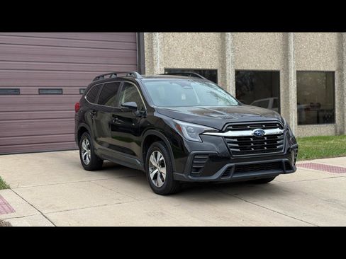 Used 2023 Subaru Ascent Premium w/ Convenience Package image 1